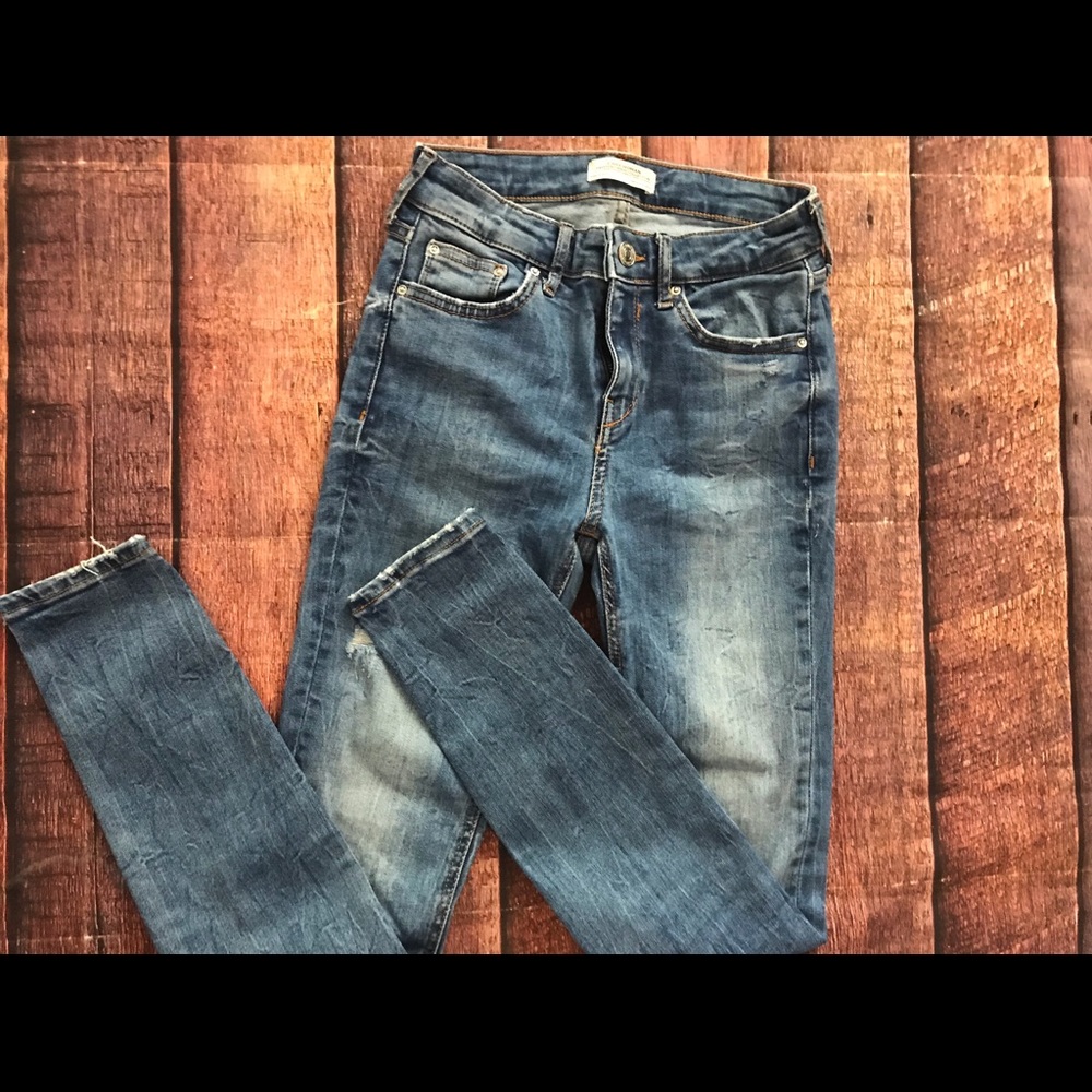 ZARA Skinny Jeans